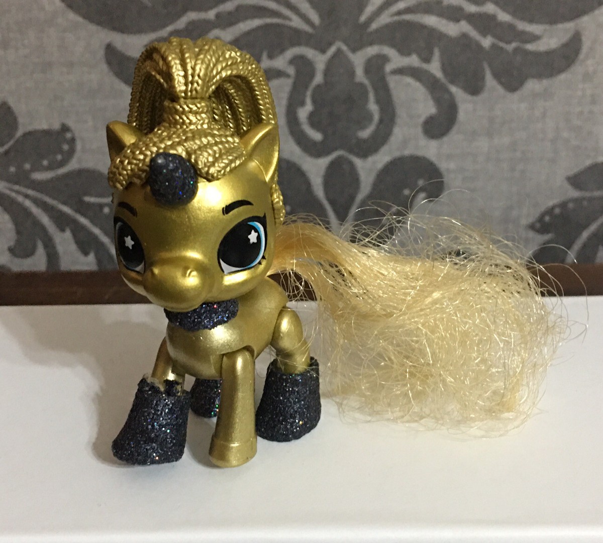 Zuru 5 Surprise Fairy Unicorn Squad Deeva Gold Black Super Rare