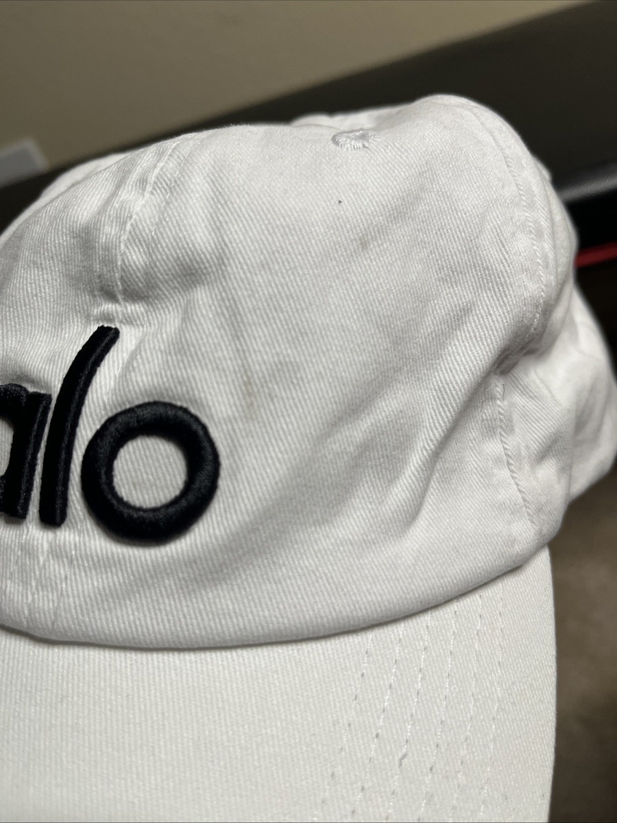 alo yoga アローヨガ　キャップ　白　新品 ホワイト（白）系 ALO Yoga(アロー) 帽子(レディース) - ブランド通販