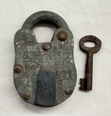 Antique Empress Victoria Lock Padlock w Key 4 Levers Hoppss & Co 