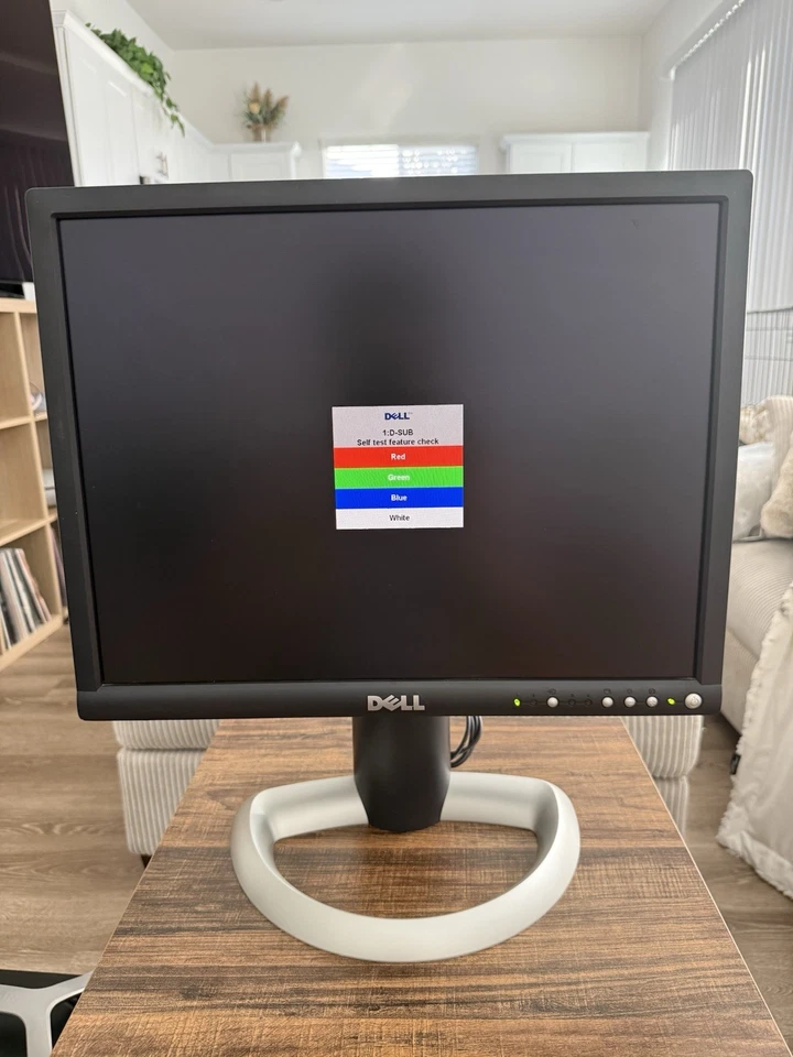 Dell UltraSharp Retro 4:3 LCD Monitor - Model: 2001FP - Image 3 of 4