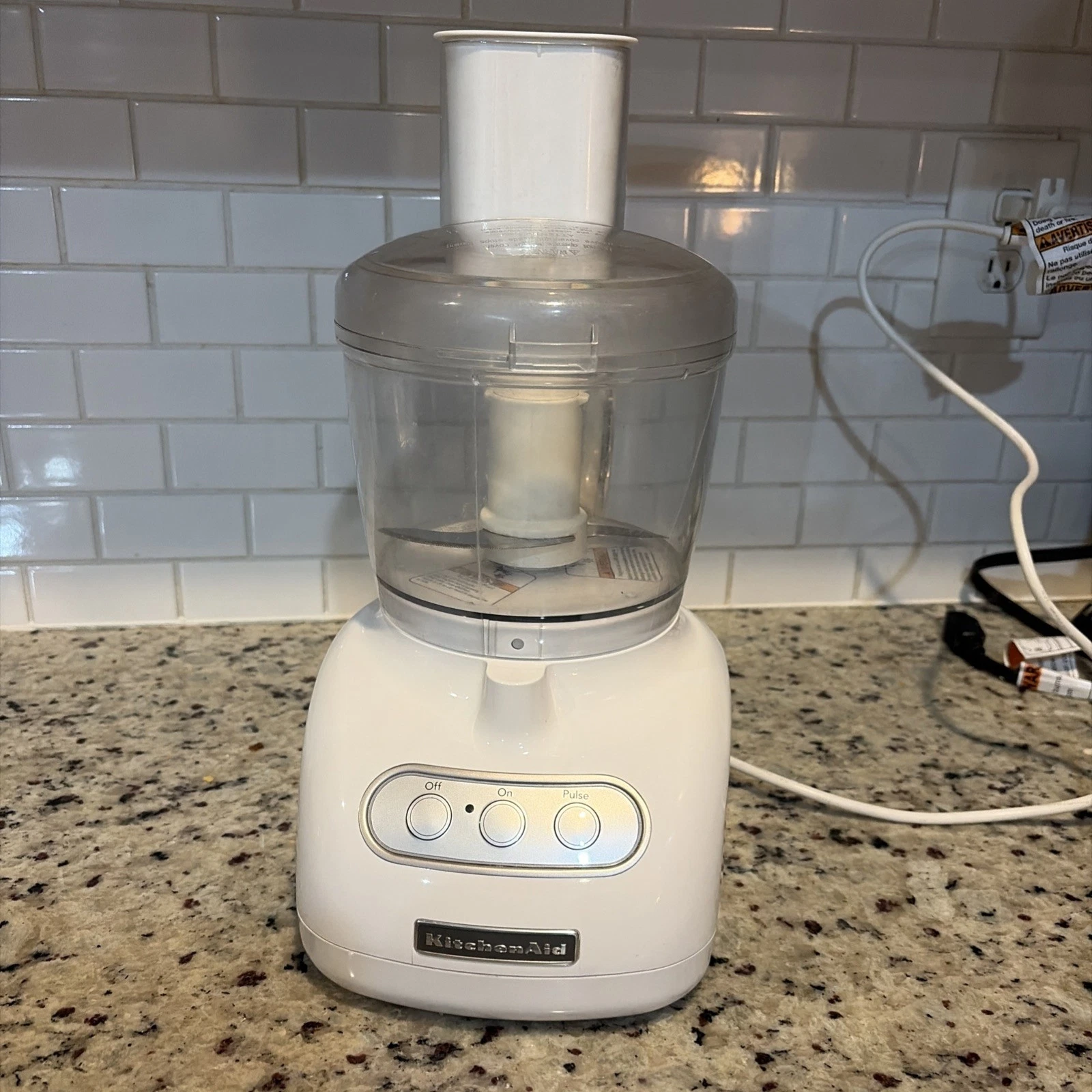 White Kitchen Aid Household Food Processor- Model KFP715WH2
Opens in a new window or tab