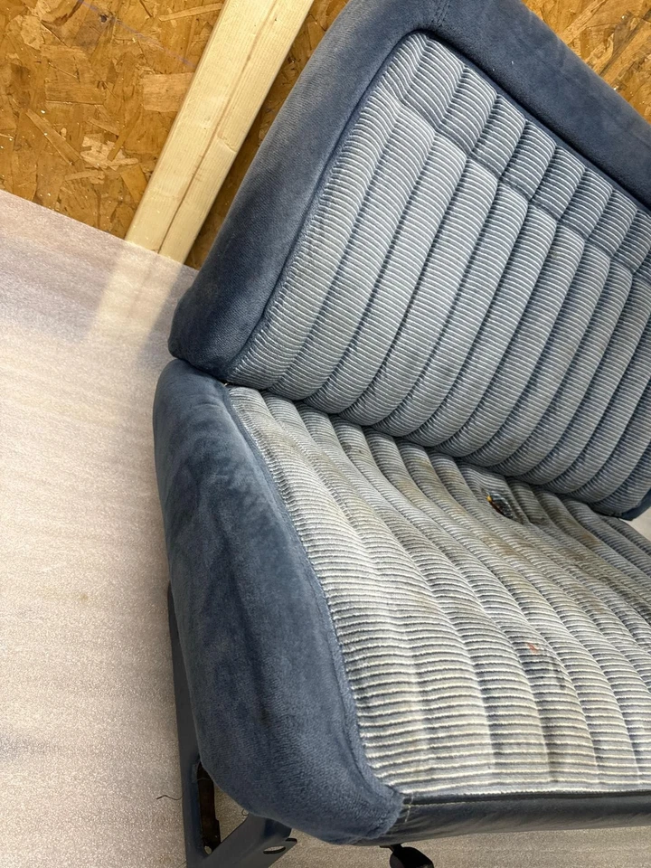 1990 Chevrolet Silverado C1500 Right Passenger Seat Split Bench Foto 3 de 4