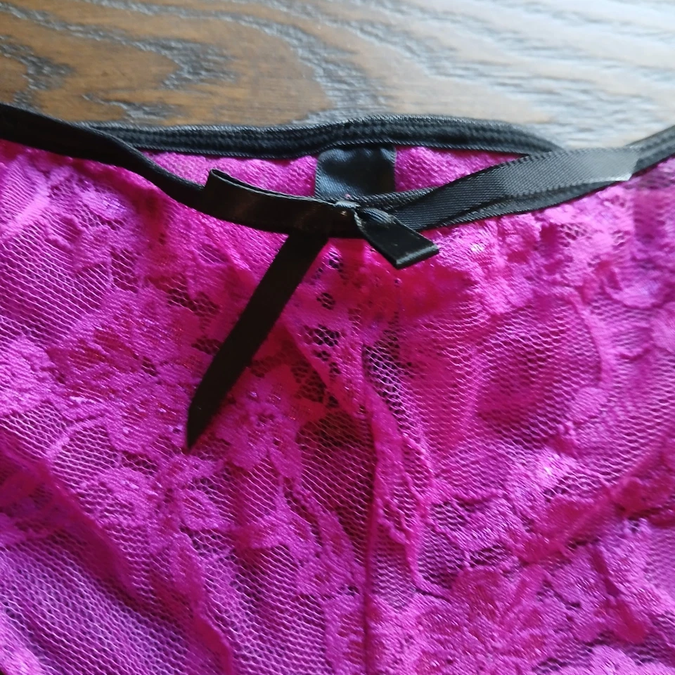Dreamgirl Cheeky Panty Size 1X/2X Purple Sheer Lace Floral Ruffle Style # 9103X - Image 4 of 4