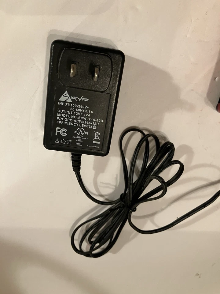 Rocketfish RF-HD25 Red 2.5" USB 2.0 PATA/EIDE External Hard Drive Enclosure Kit - Image 4 of 4