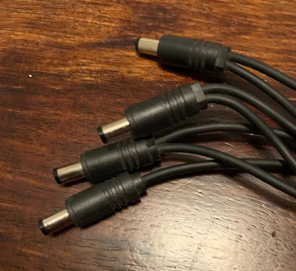 2x Daisy Chain One 8 Plug And One 6 Plug MultiCable para Pedales de Efectos de Guitarra Foto 4 de 4