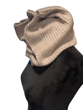 H & M Grey Knit Infinity Scarf  One Size NWT