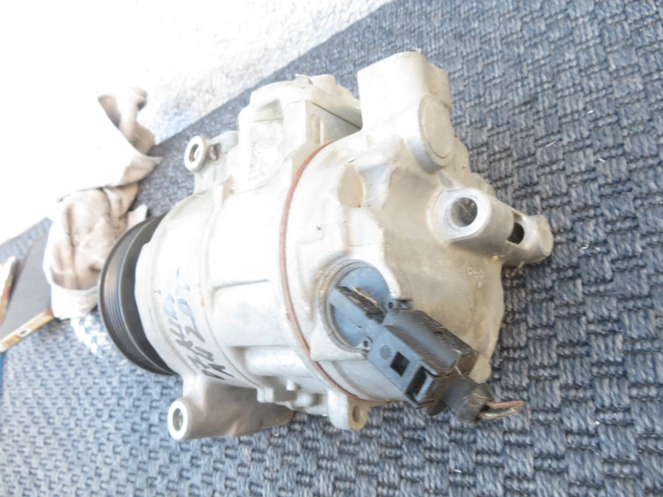 2005-2008 Audi A4 S4 B A/C COMPRESSOR DE AR CONDICIONADO FABRICANTE DE EQUIPAMENTO ORIGINAL 92K MILHAS OEM DENSO - Imagem 4 de 4