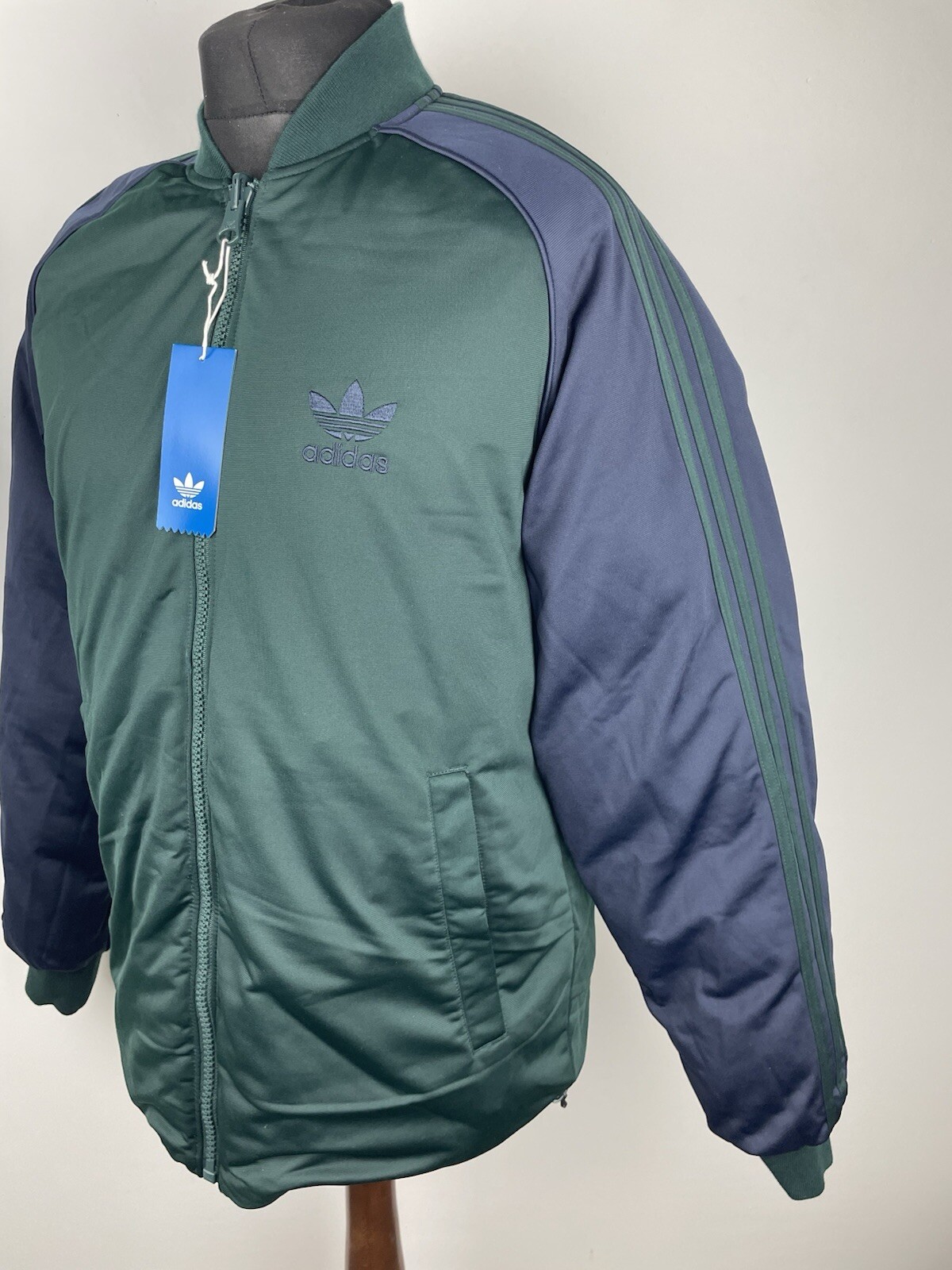 Adidas Originals SST Superstar Reversible 3 Stripes Puffer Jacket Medium SAMPLE image 3