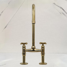Brass Kitchen Faucet Swivel Single Handle Sink Pull Down Sprayer Mixer Tap