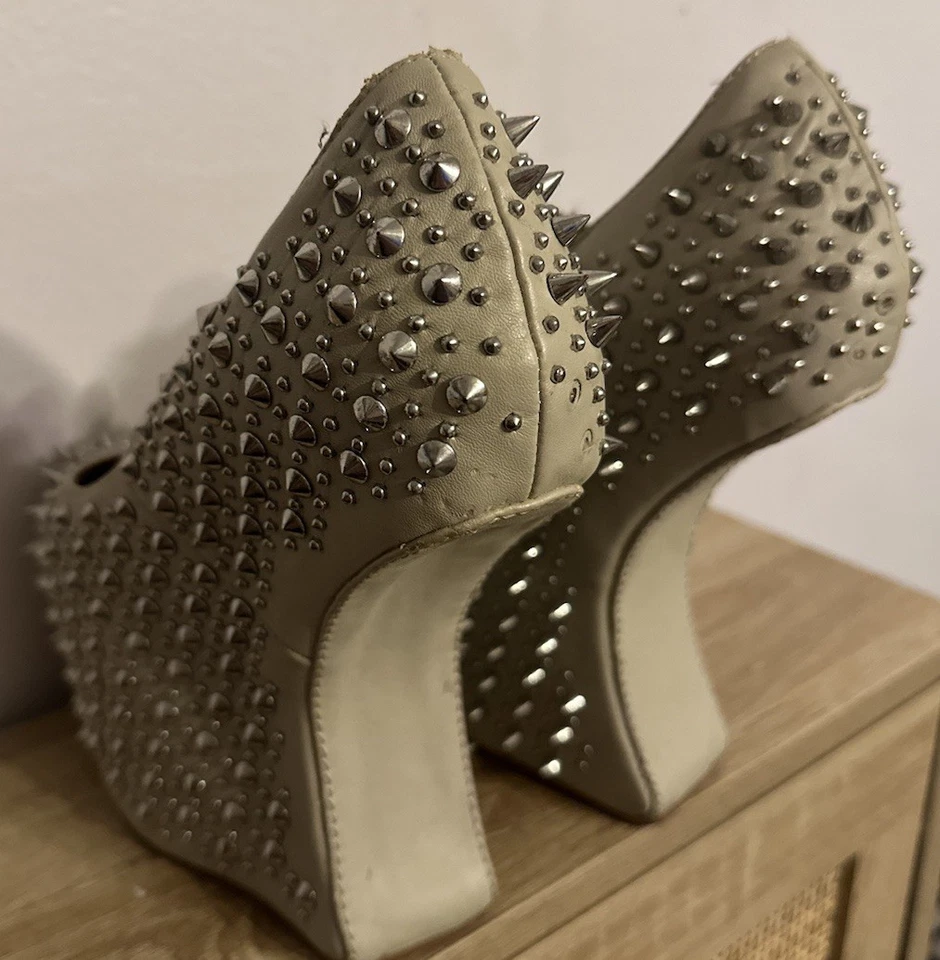 Jeffrey Campbell Havana Nude Spiked/studded Platform Pump - Size 7 READ - Image 3 of 4