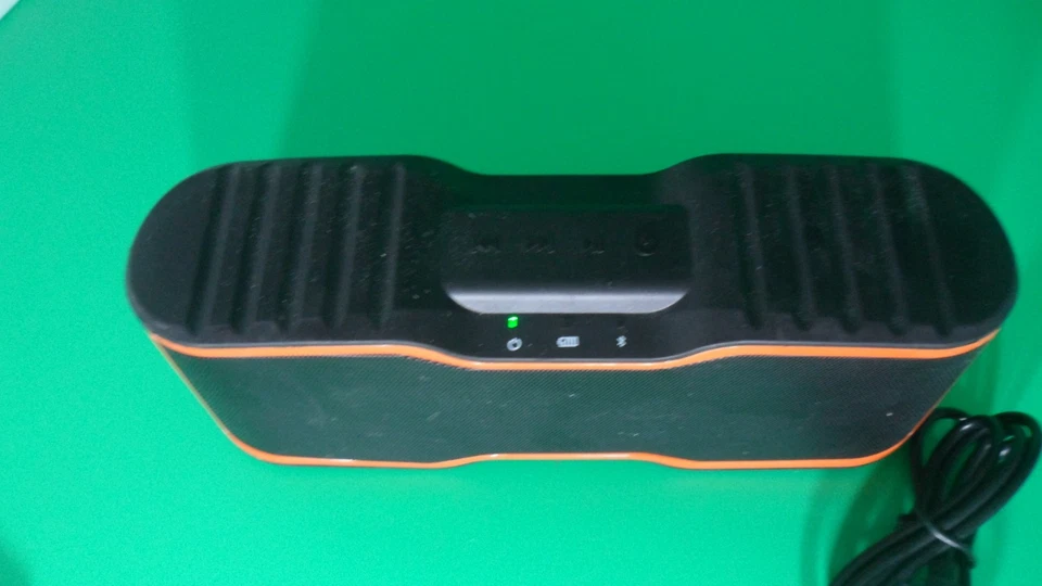 AOMAIS Sport II Portable Wireless Bluetooth Loud Speaker Waterproof Rich Bass - Image 2 of 4