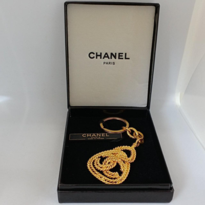 CHANEL Vintage CC Logo Gold Plated Key Ring Chain Bag Charm with