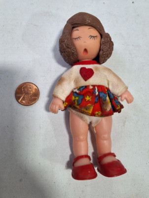 Vintage 1973 Uneeda Doll Thum-Things Face Changing Brunette Doll