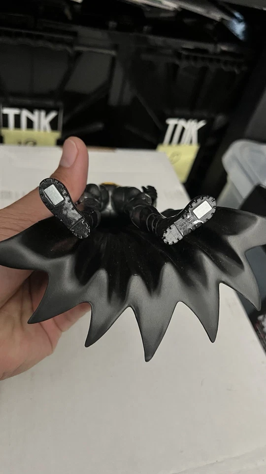 Kotobukiya Batman Nueva Estatua 52 Escala 1/10 Firmada por Jim Lee y Kevin Conroy Foto 4 de 4