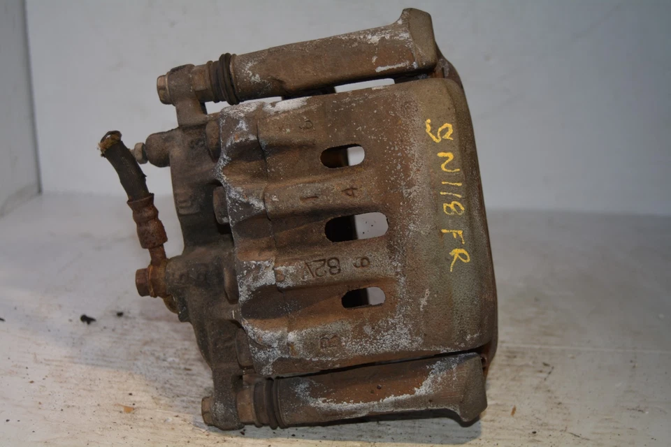 Pinza de freno del lado del pasajero delantero derecho Lexus GS300 1993-1995 OEM, 536-58703 Foto 3 de 4