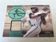 2002 Fleer Tradition Lumber Company Game Bat #16 Barry Larkin CINCINNATI REDS NM