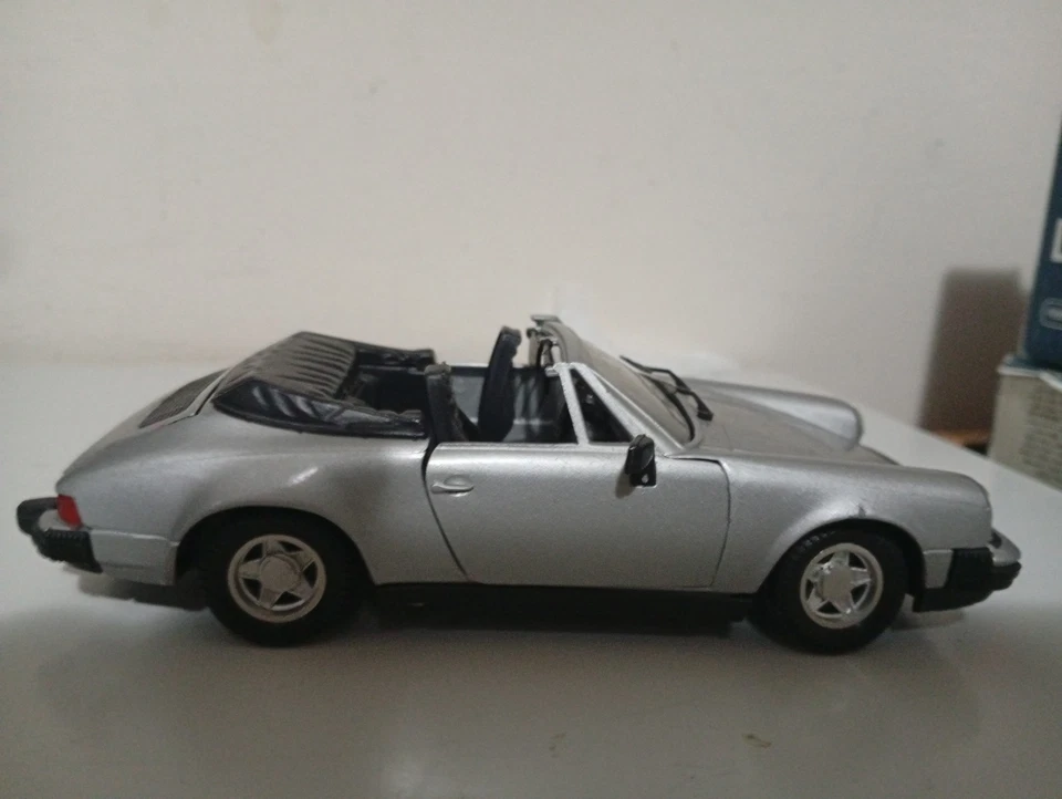 Porsche 911 Cabrio Polistil 1/25 - Immagine 3 di 4