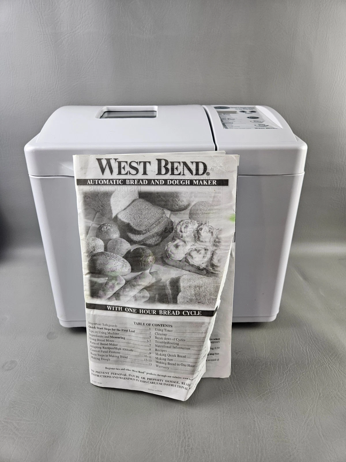 West Bend Automatic Bread & Dough Maker #40126