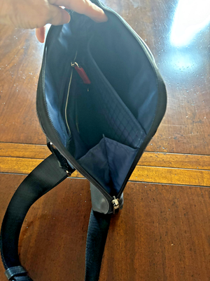 TUMI ARRIVE OWEN CROSSBODY 255030 BAG | eBay