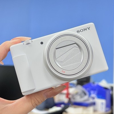 Sony ZV-1 II Vlog Camera 100% Working Top 4K Video Pro Creator Vlogger Essential
