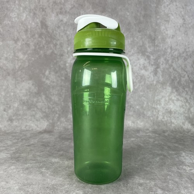 #ad #ad Rubbermaid Green 20 oz Plastic Water Bottle 7M22 Chug Flip Top Lid W Finger Loop $16.80