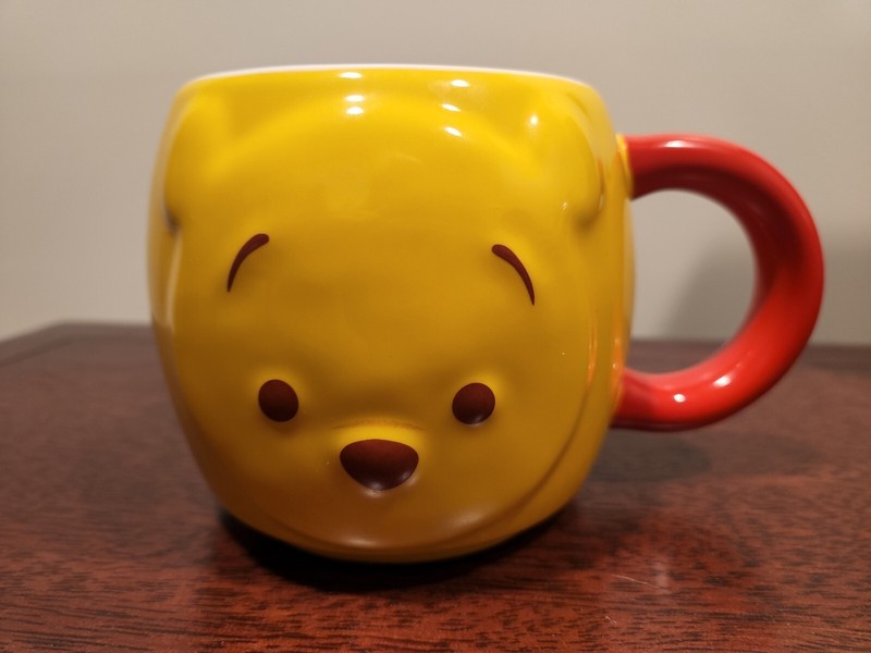 Disney Store Exclusive Winnie The Pooh Bear Tsum Tsum Ceramic Mug Coffee Cup 