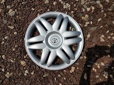 Brand New 2000 00 2001 01 Camry 15 Hubcap Wheel Cover 61104