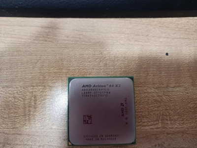 AMD Athlon 64 X2 3800+ Dual-Core 1MB Socket AM2 ADO3800IAA5CU  Desktop CPU