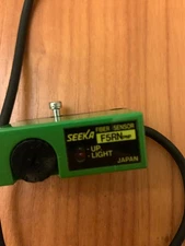 TAKEX SEEKA TAKENAKA F5RN PNP FIBER SENSOR AMPLIFIER USED