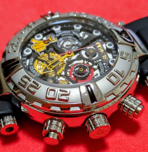 Orologio Invicta Disney Pluto Edizione Limitata Quarzo Scheletro Modello 24517 - Foto 11 di 12