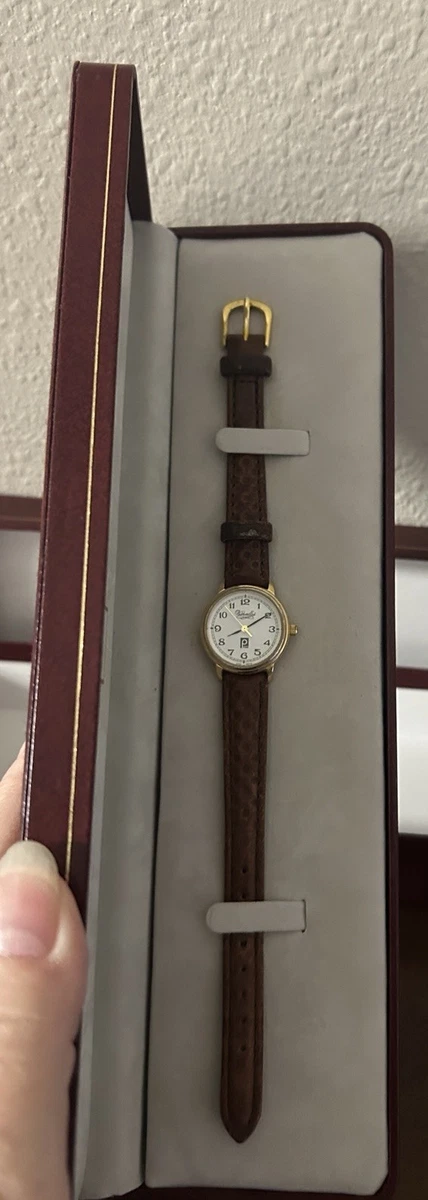 Versailles Analog Watch Women’s Size New in Box Leather Band Mother’s Day Versailles | Accessories | Versailles Analog Watch Womens  main image 4