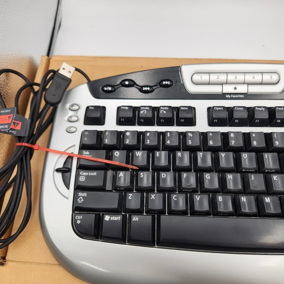 Microsoft Digital Media Pro Keyboard 1031 USB Wired Tested Working Silver Black - Image 2 of 4