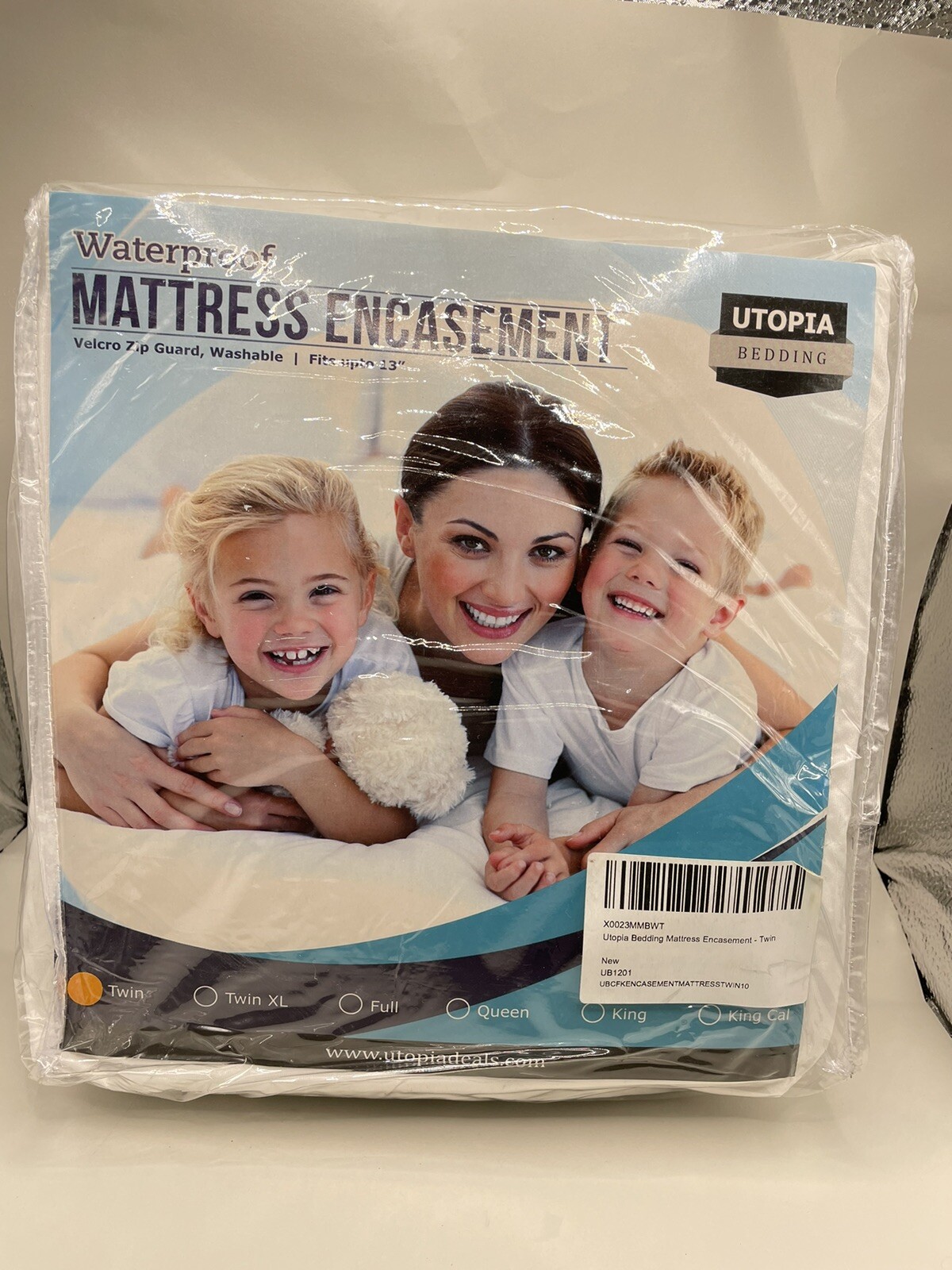 Utopia Bedding Zippered Mattress Encasement Waterproof Mattress