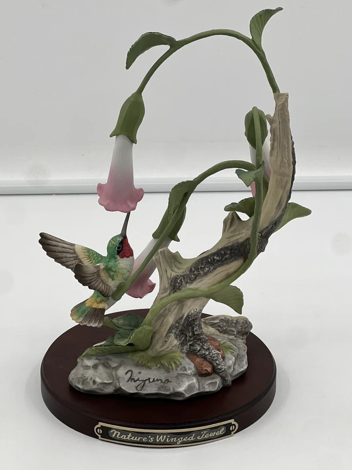 1990 Homco Nature’s Winged Jewel Hummingbird Datura Flowers Porcelain Figurine - Image 2 of 4
