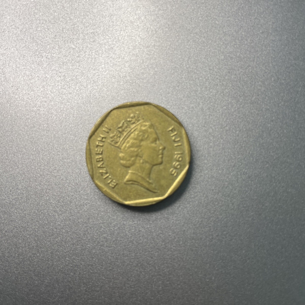 Fiji $1 Coin Elizabeth II Saqamoli 1995 Gold Color | eBay