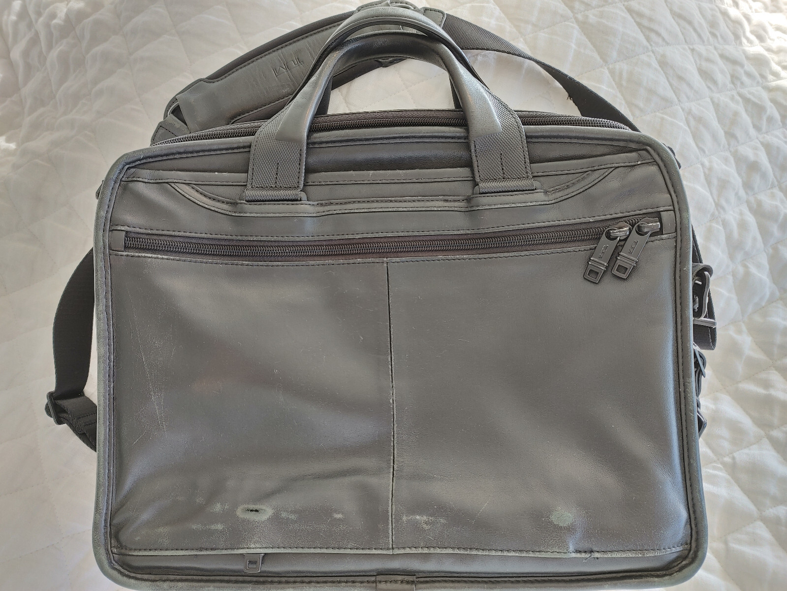 Tumi Alpha 2 Leather Organizer Laptop Briefcase large Gem
