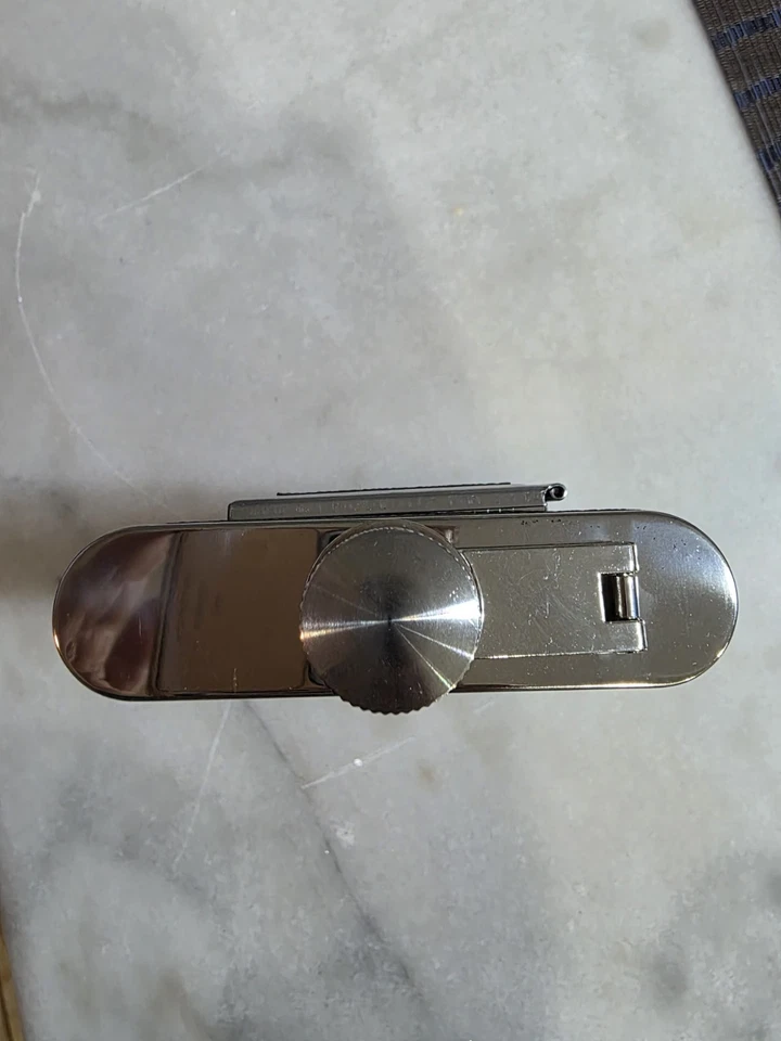 Frasco de acero inoxidable, frascos de bolsillo a prueba de fugas con estuche de cigarrillos incorporado... Foto 4 de 4