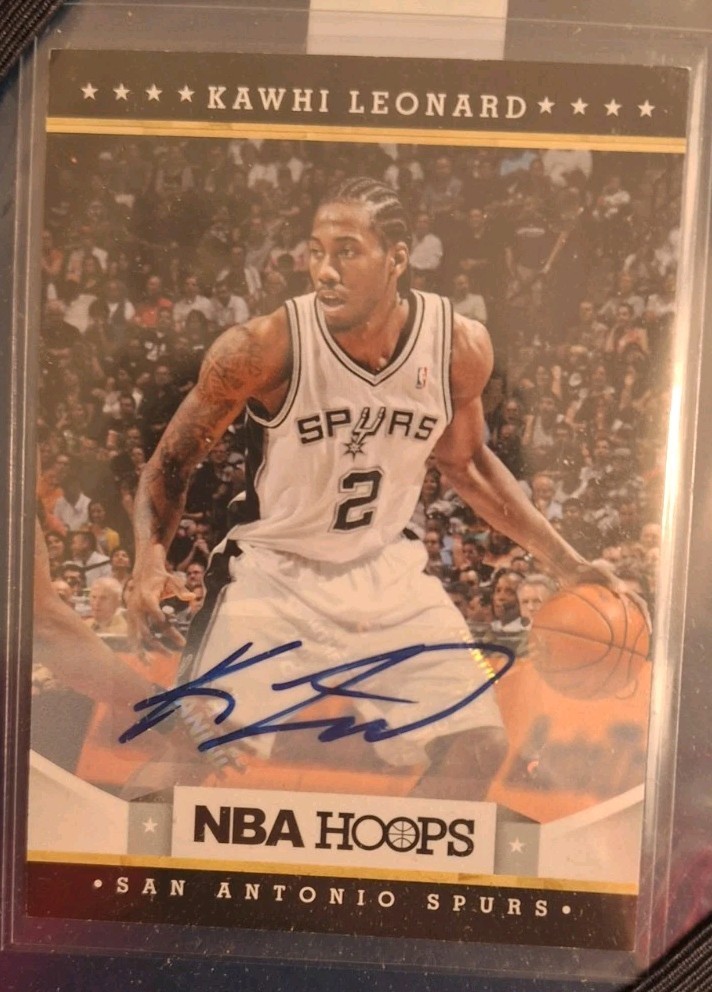 2012-13 Panini Hoops Kawhi Leonard Auto #236 Spurs