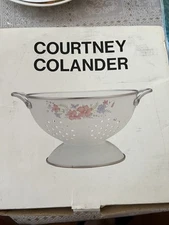 New Courtney Colander