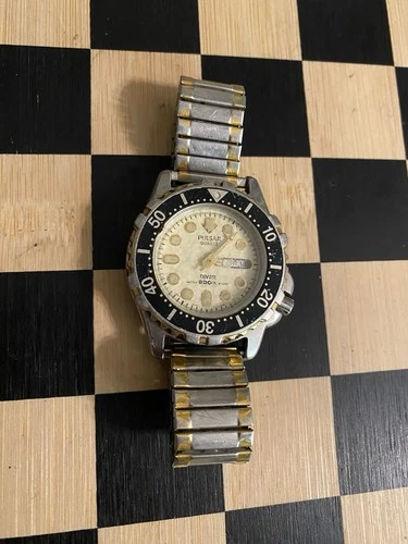 Vintage Pulsar by Seiko 300m Diver Day Date Quartz Men’s Watch