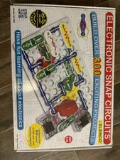 Electronic Snap Circuits  SC300 By Elenco