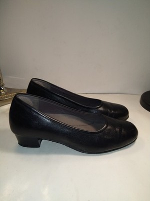 SAS Regina Black Italian Leather Heels Pump Shoes Women's sz 8W