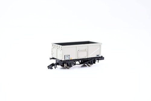Graham Farish Spur N 377-251C 16T Stahl Mineral Wagon BR hellgrau Nr.8258683 | Condition: Used