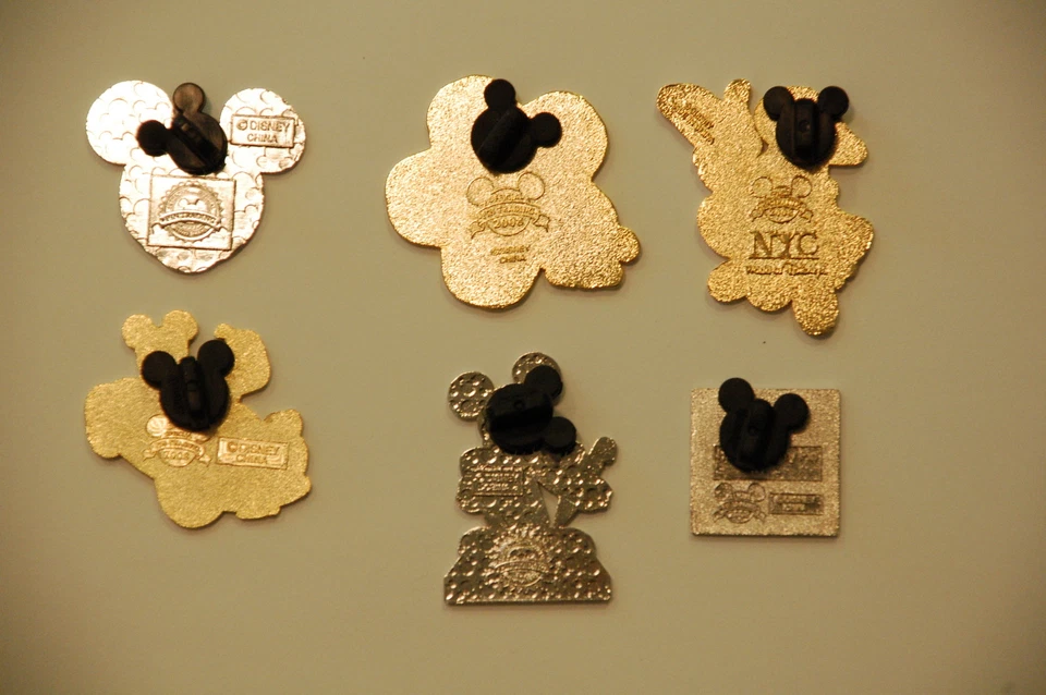 Disney Pin лот из 50 булавок захват сумка - случайный выбор - Изображение 2 из 3