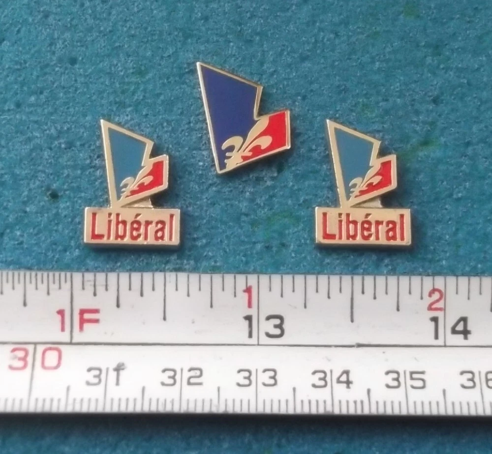 LOT OF 3 PIN S PARTI LIB RAL LIBERAL PARTY POLITIQUE CAMPAIGN PIN QQ096