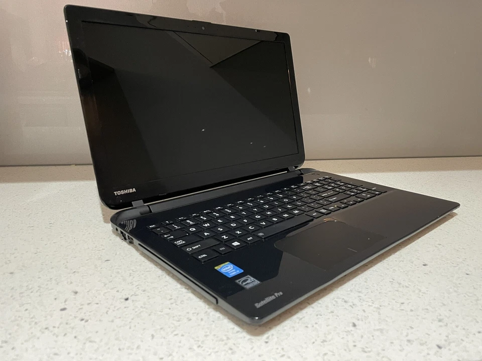 Toshiba Satellite Pro L50-B 15.6" Core i7-4510U 8GB Ram 250GB SSD WIFI Win10 NS - Image 2 of 3