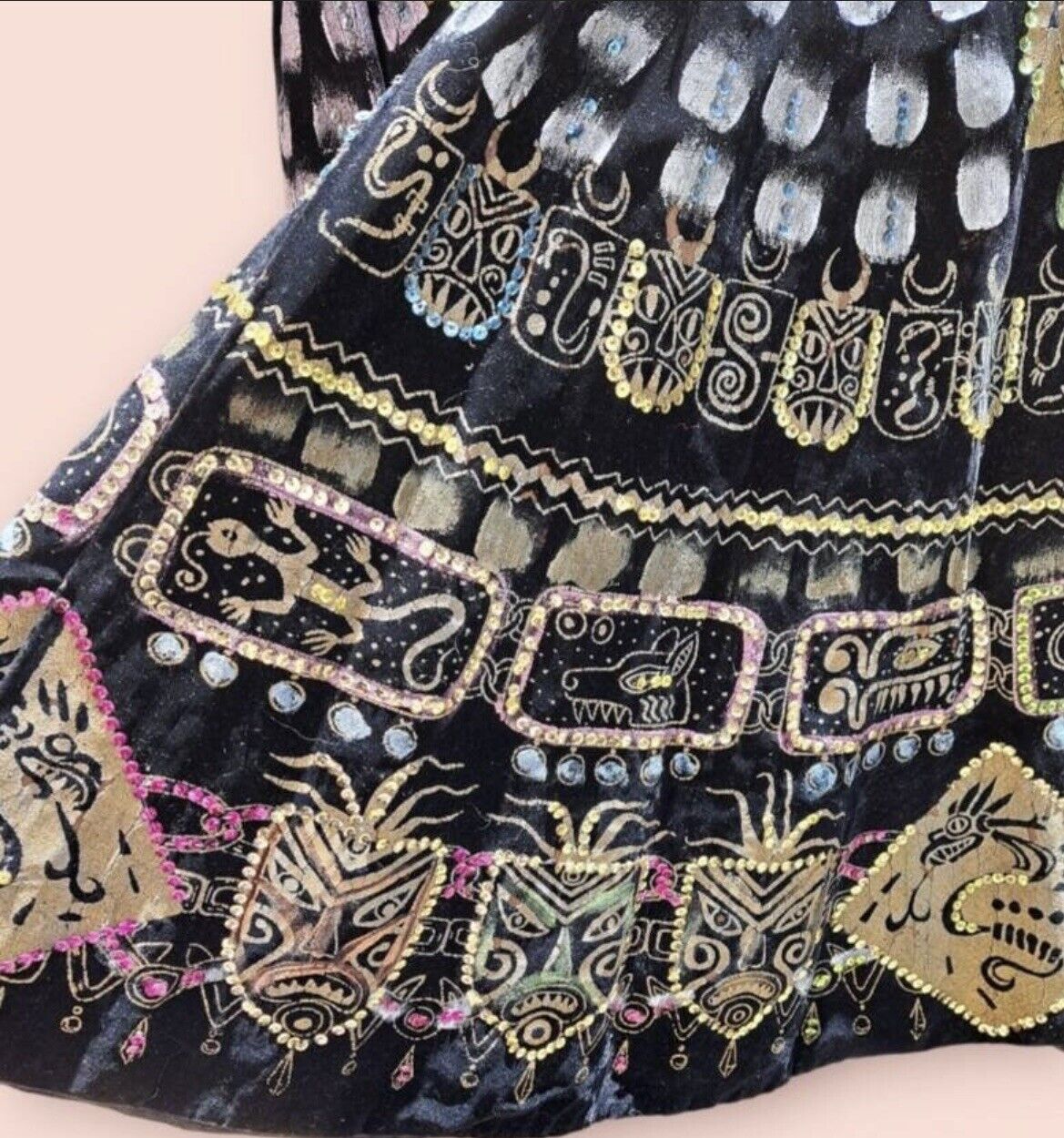 1950s Black Velvet Tiki Skirt - image 10