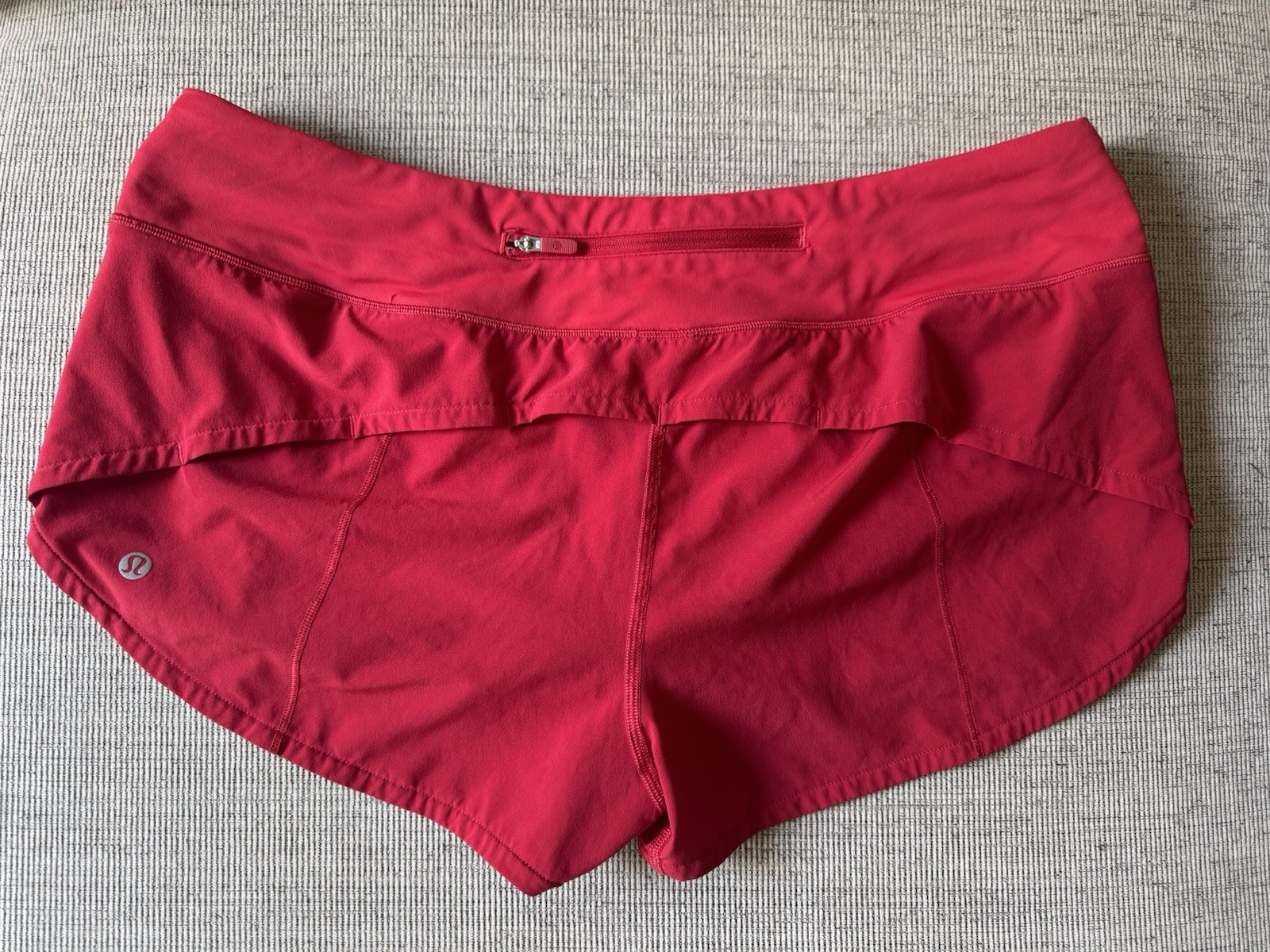 lululemon Speed Up Low-Rise Lined Short 2.5” Sz 10 Athleisure Running Color Red