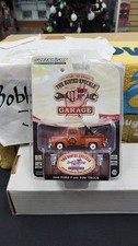 NIB 2019 1956 FORD F-100 TOW TRUCK GULF GREENLIGHT 1/64 BUSTED KNUCKLE #1 C PICS