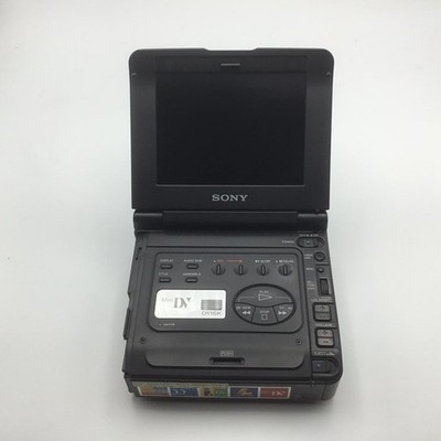 Sony PAL Mini DV Walkman Videorecorder - Video Transfer s/n 601642 (GV-D900E)